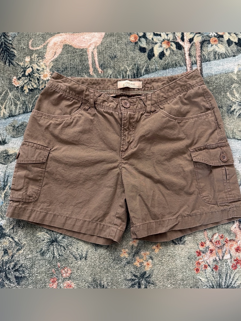 Natural Reflections Low Rise Brown Cargo Shorts Size 2